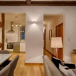 아파트 Master Historical Gem In Chiado 리스본