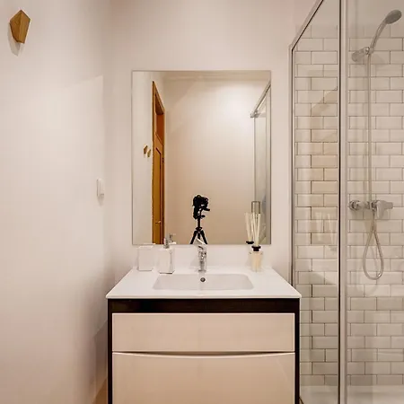 Master Historical Gem In Chiado 아파트 *