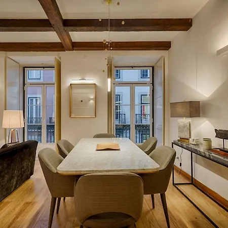 Master Historical Gem In Chiado *