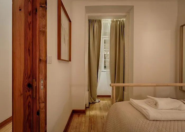 Master Historical Gem In Chiado