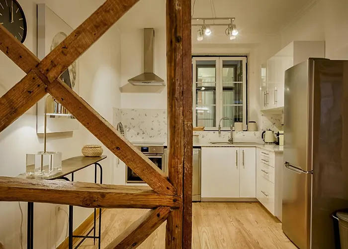 Master Historical Gem In Chiado