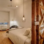 Master Historical Gem In Chiado דירה ליסבון